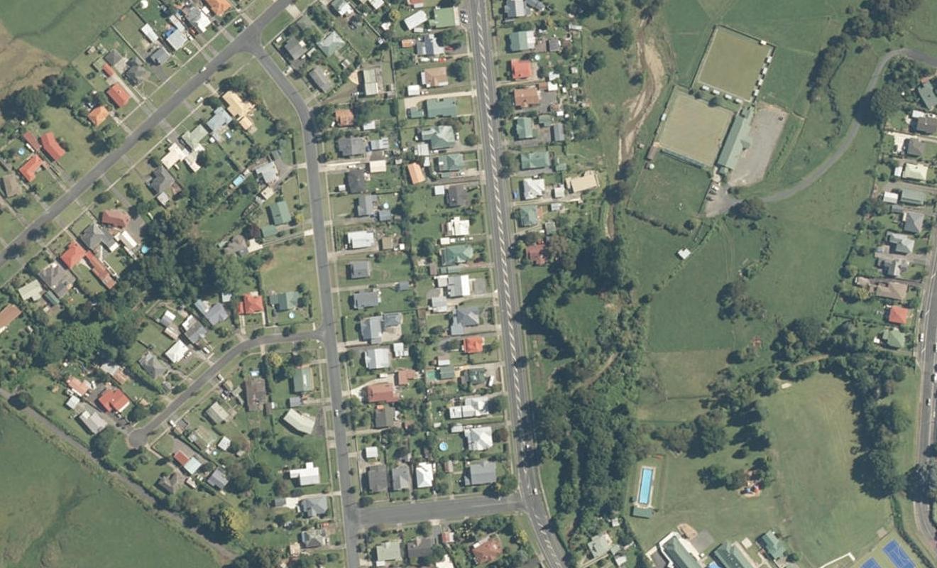 13 Centennial Avenue, Te Aroha, Te Aroha - Carousel 1