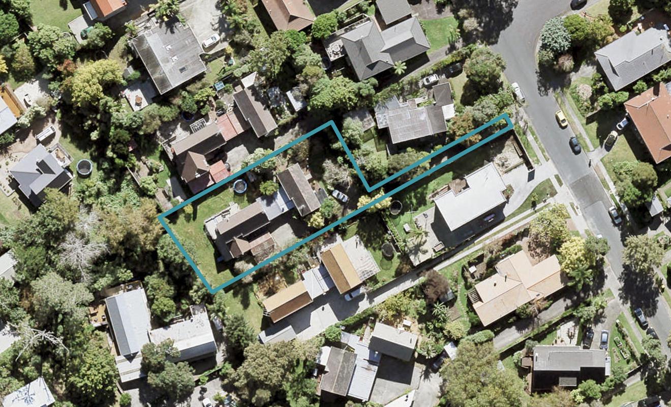 2/48 Waiau Street, Torbay, Auckland - Carousel 1
