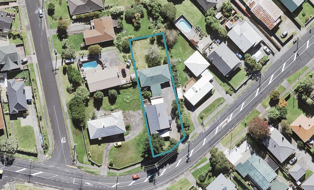 2/91 Golf Road, New Lynn, Auckland - Carousel 1