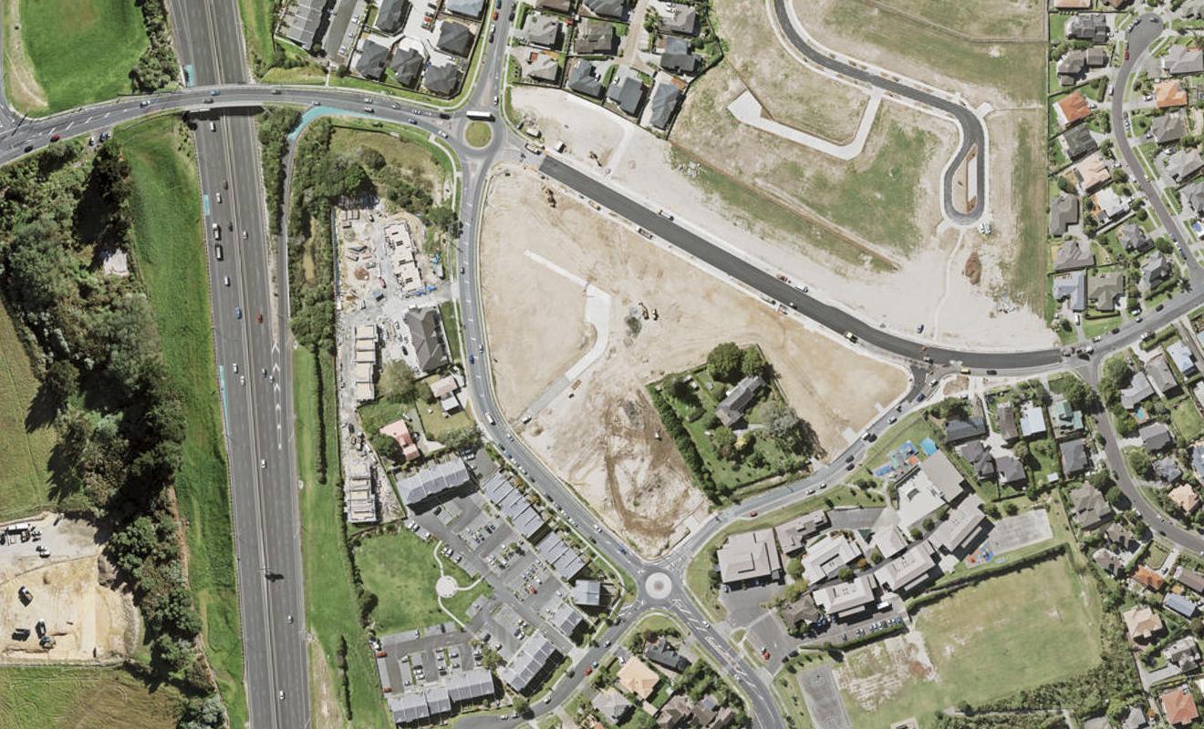 3 Weir Lane, Oteha, Auckland - Carousel 1
