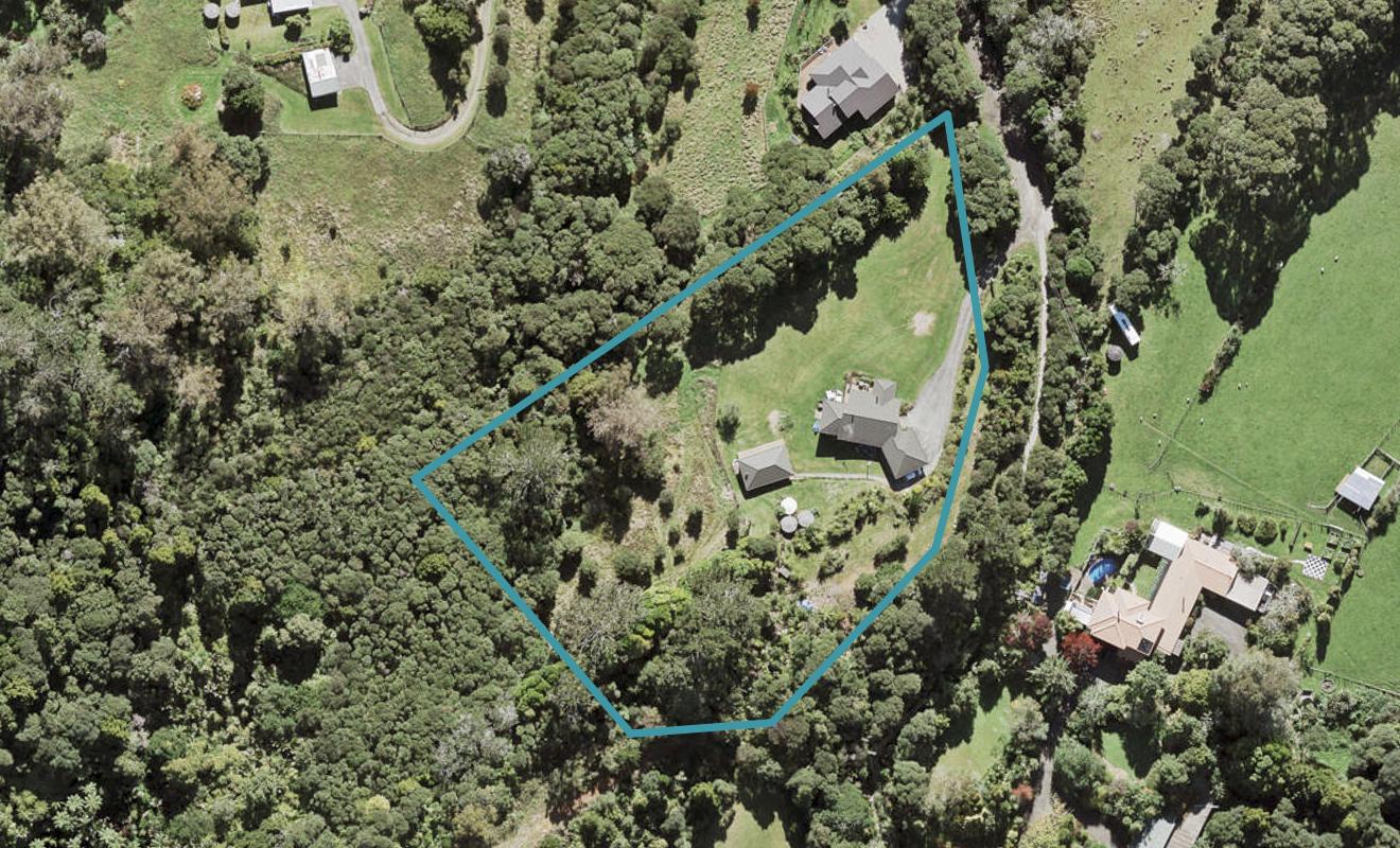 161 Kauri Crescent, Kumeu - Carousel 1