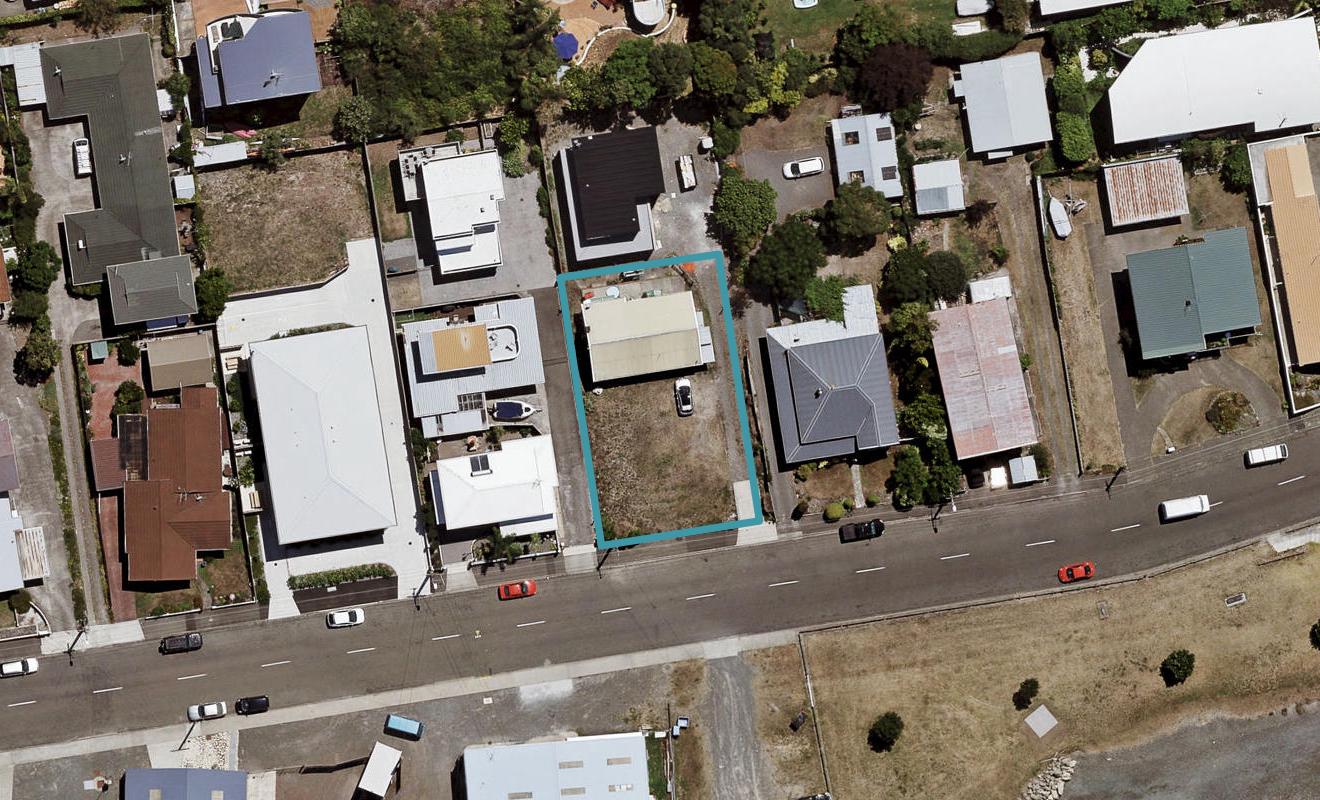 7 Meeanee Quay, Westshore, Napier - Carousel 1