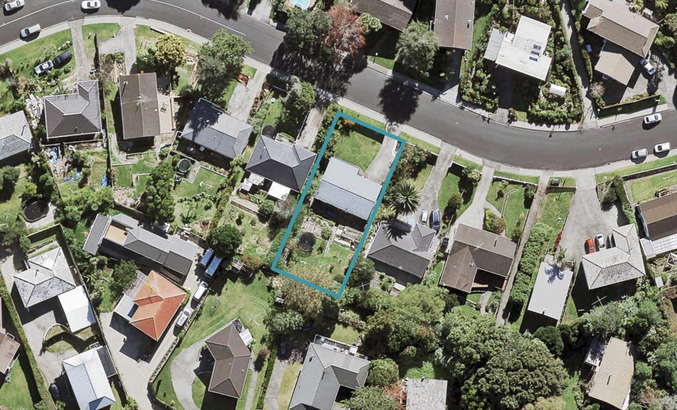 16 Stott Avenue, Birkdale, Auckland - Carousel 1