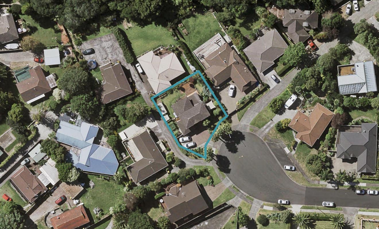 54 Ewhurst Place, Goodwood Heights, Auckland - Carousel 1