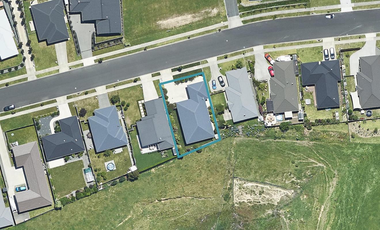 232 Ballintoy Park Drive, Welcome Bay, Tauranga - Carousel 1