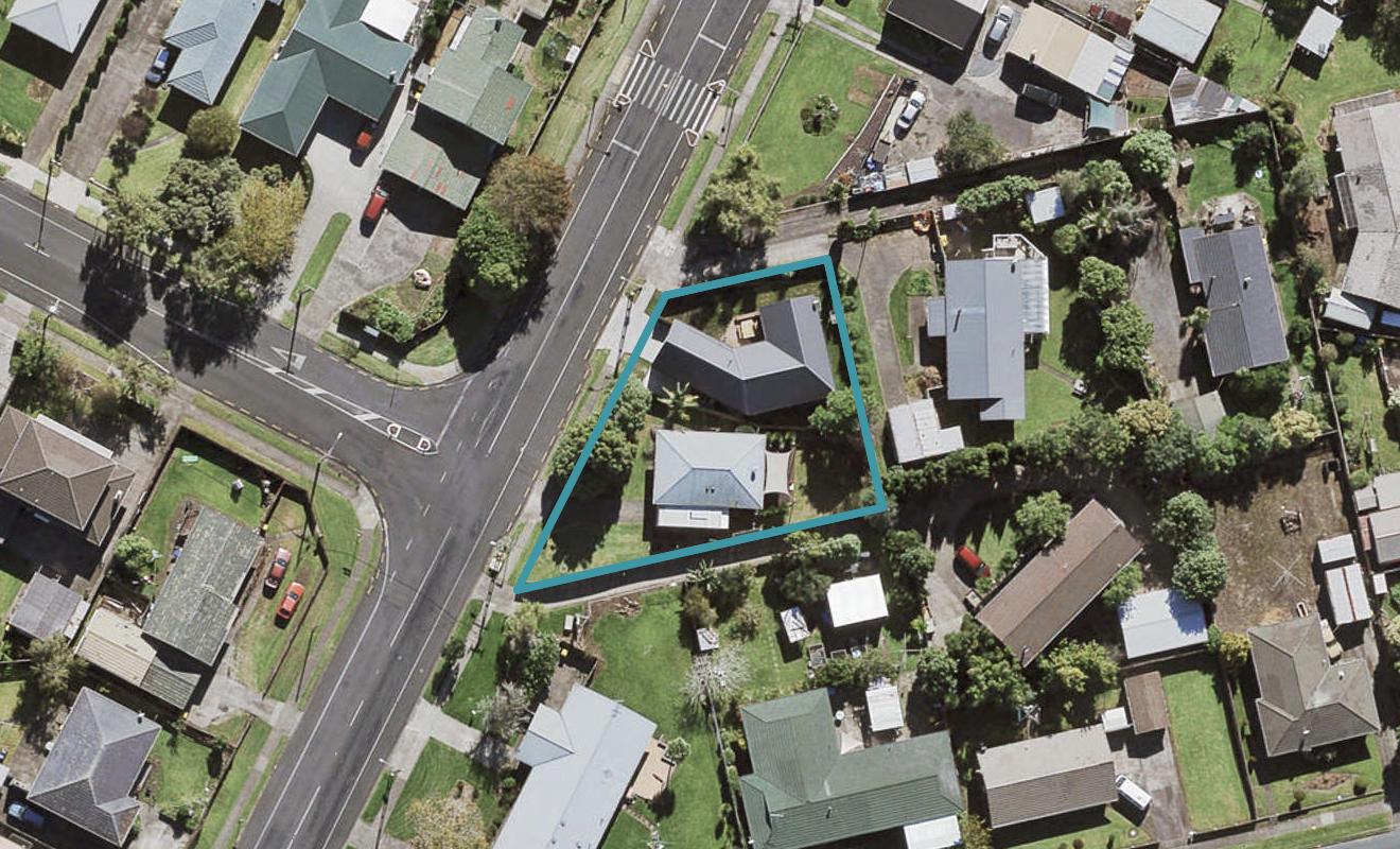 2/41 Wallace Road, Mangere Bridge, Auckland - Carousel 1