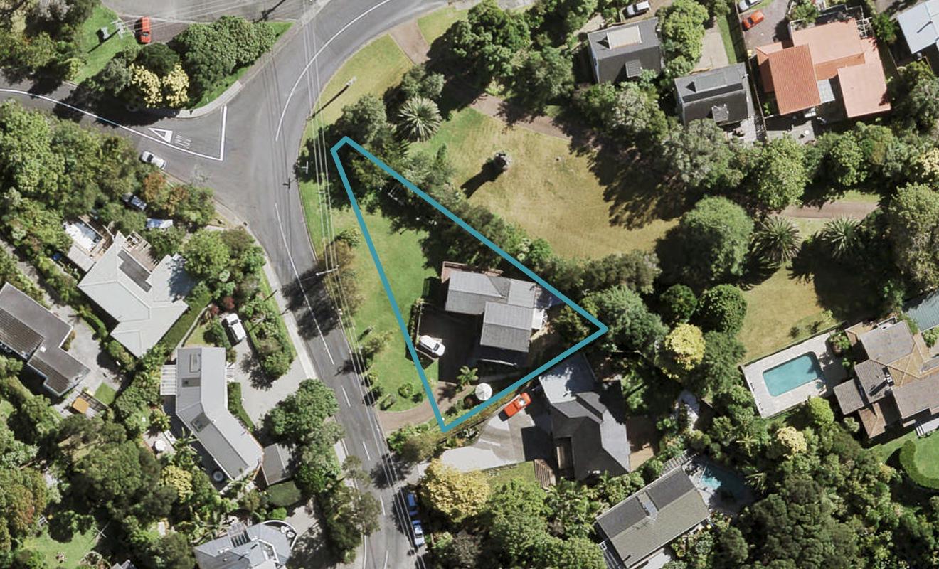 79 Takahe Road, Titirangi, Auckland - Carousel 1