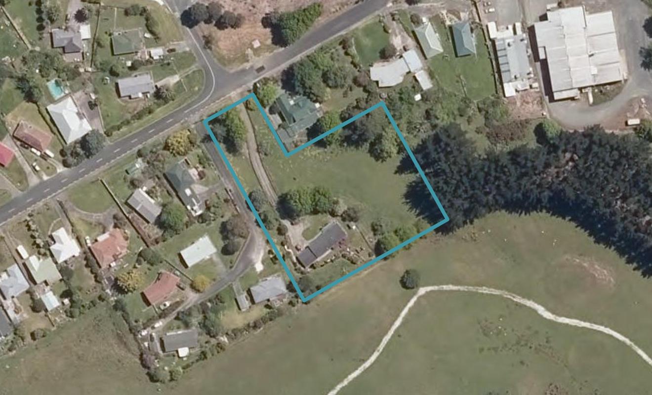 10 View Street, Maungaturoto - Carousel 1