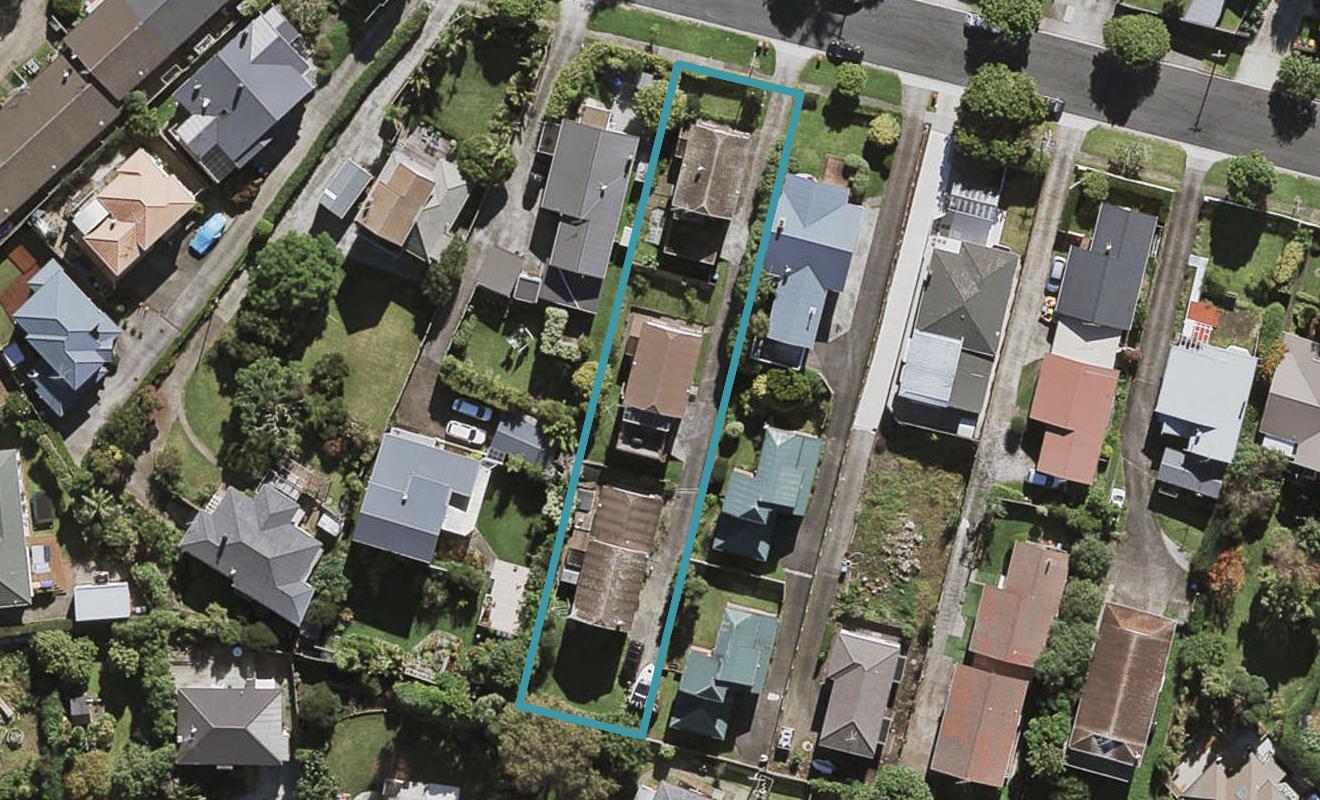 2/90 Namata Road, Onehunga, Auckland - Carousel 1