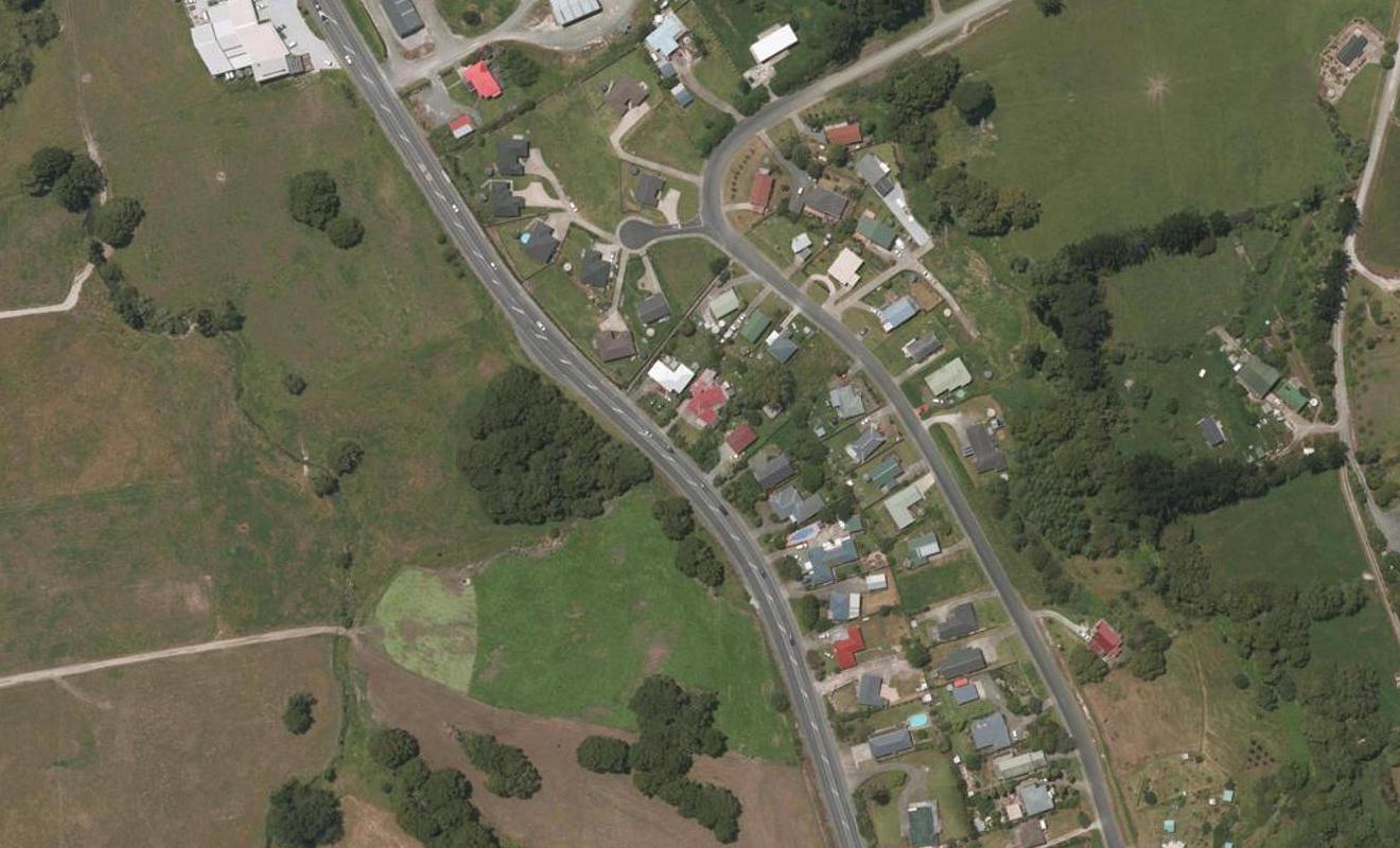 1894 State Highway 1, Kaiwaka - Carousel 1