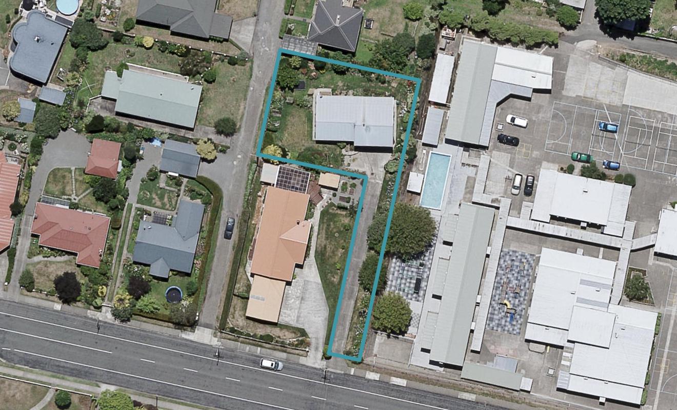10 Saint Marys Road, Waipukurau - Carousel 1