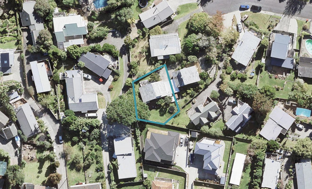 5A Idyll Place, Northcross, Auckland - Carousel 1