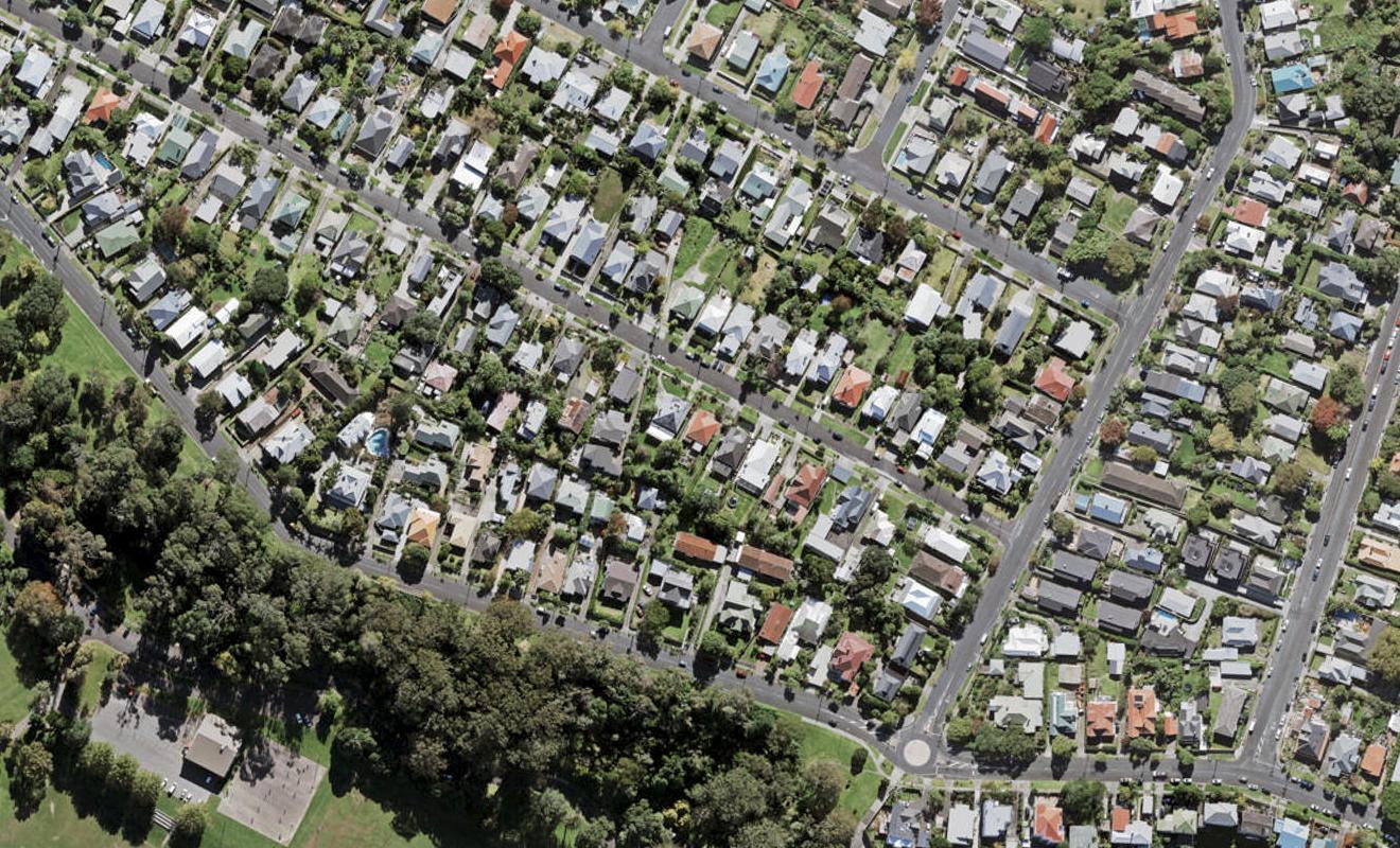 10 Springfield Road, Morningside, Auckland - Carousel 1