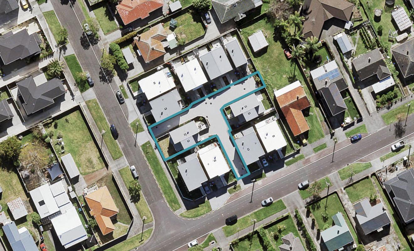 2 Kumanu Lane, Blockhouse Bay, Auckland - Carousel 1