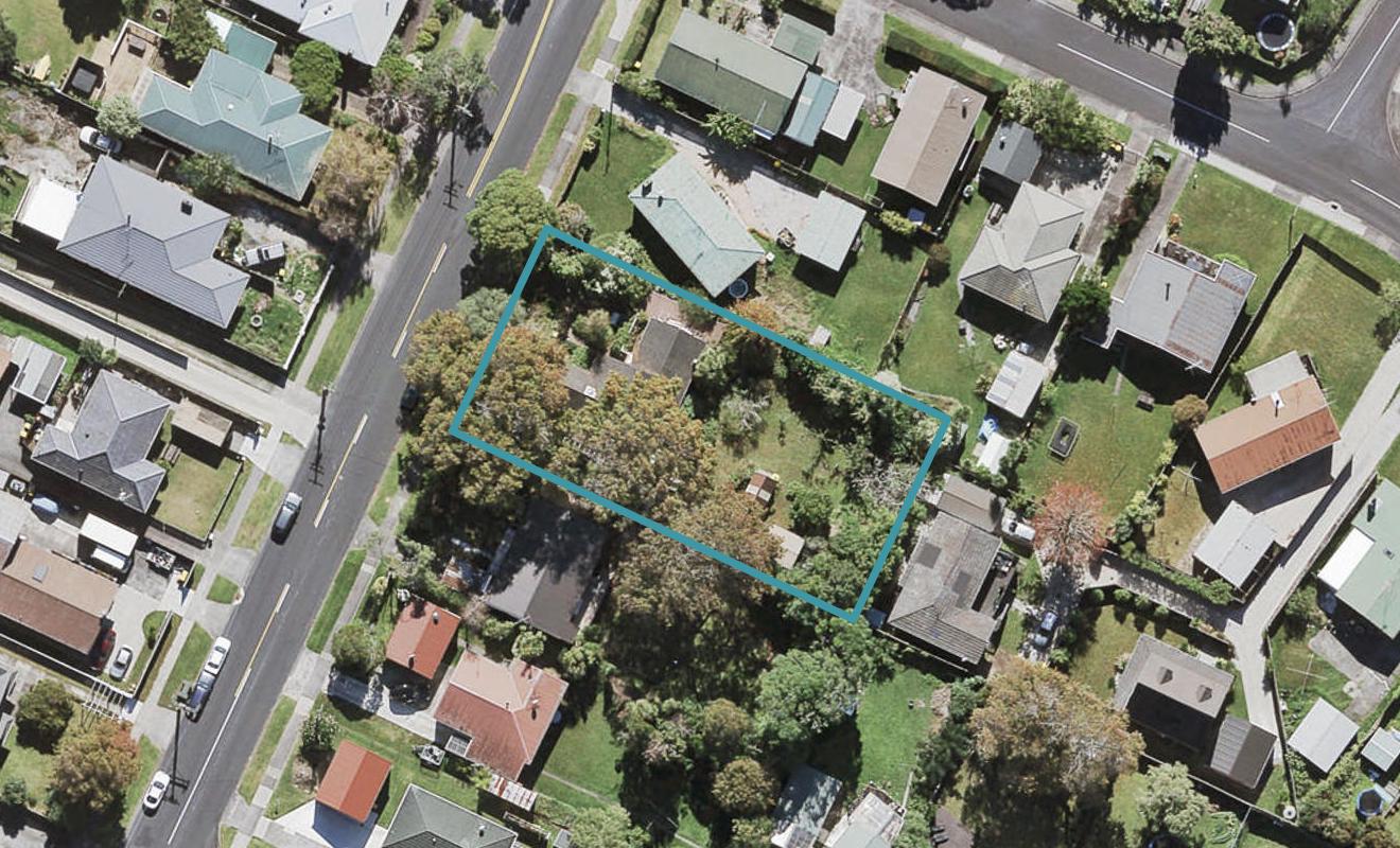 87 Tirimoana Road, Te Atatu South, Auckland - Carousel 1
