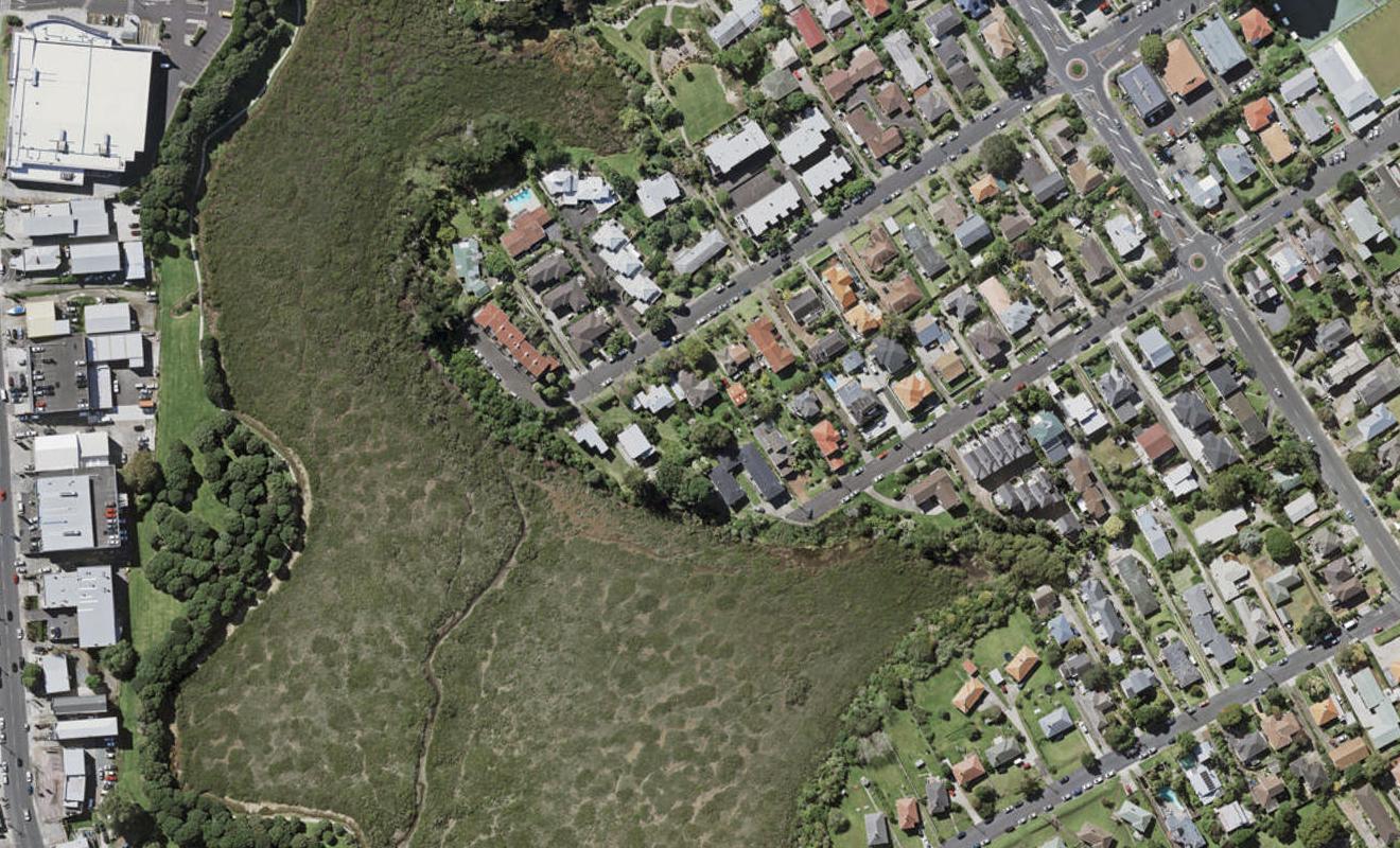 8 Wai Court, Takapuna, Auckland - Carousel 1