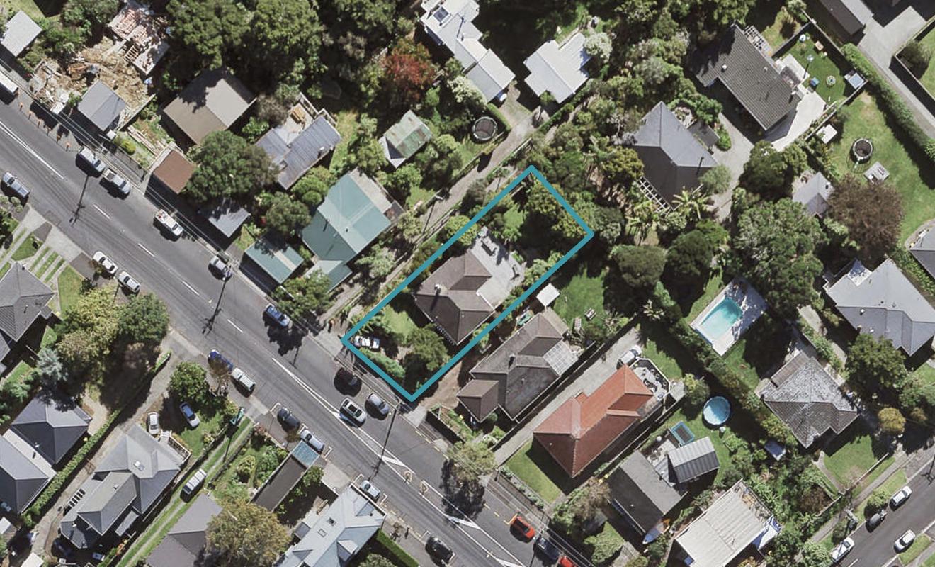 133 Hinemoa Street, Birkenhead, Auckland - Carousel 1