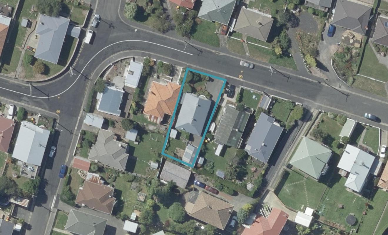 129 Oakwood Avenue, Balaclava, Dunedin - Carousel 1