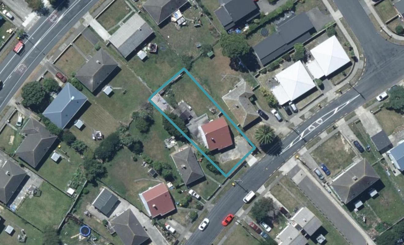 35 Astrolabe Street, Cannons Creek, Porirua - Carousel 1