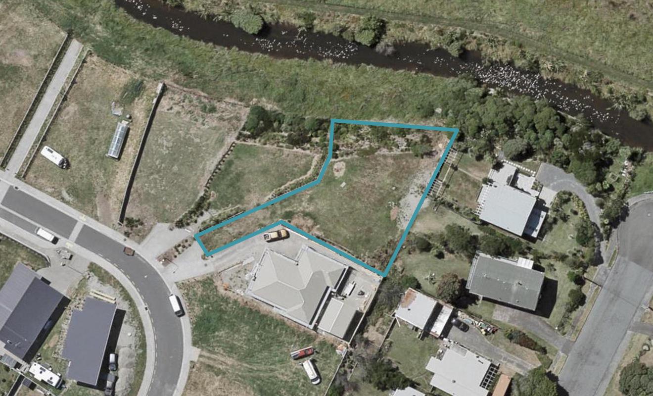 21 Seagrass Place, Otaki Beach, Otaki - Carousel 1