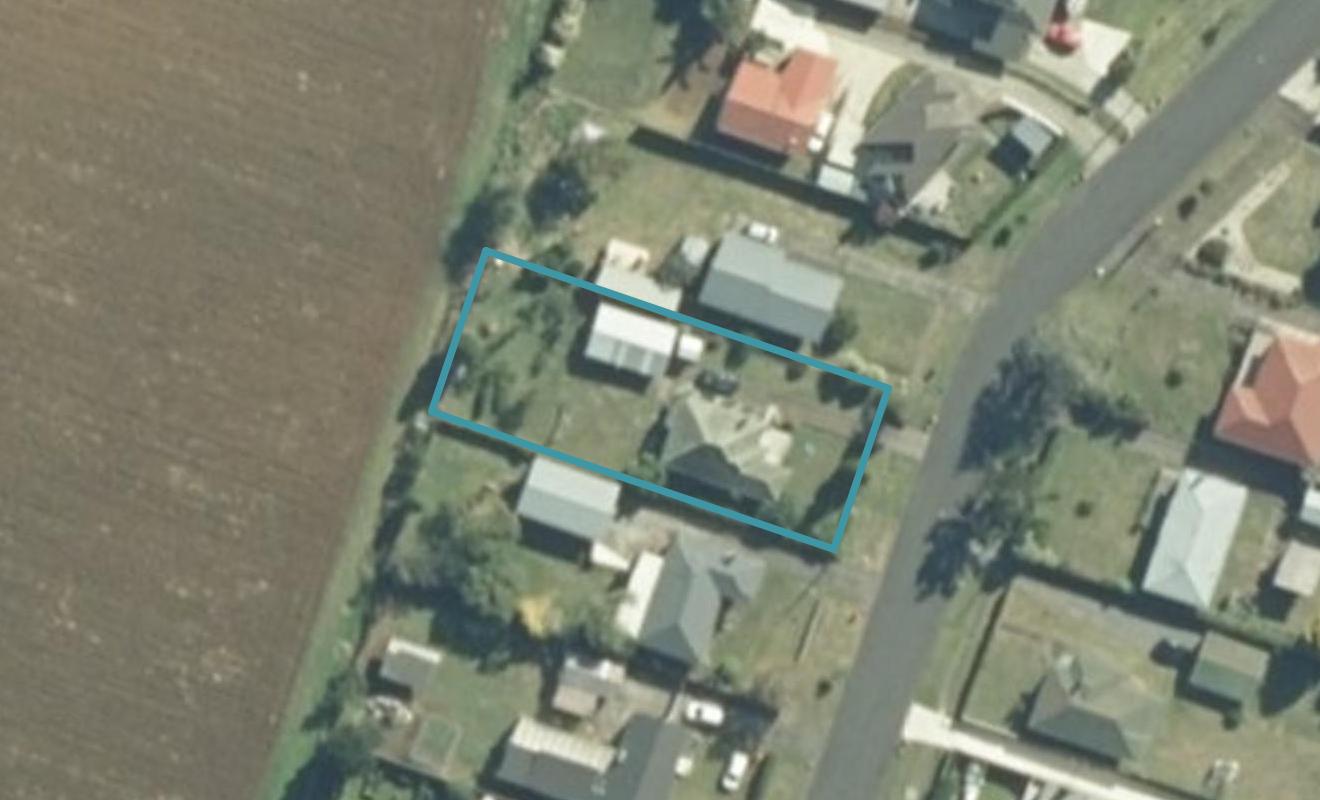 14 Booth Crescent, Tuakau, Tuakau - Carousel 1