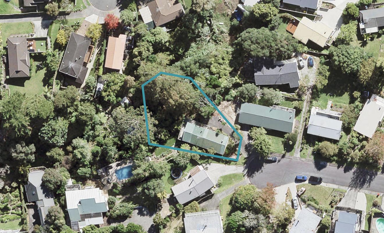 8 Idyll Place, Northcross, Auckland - Carousel 1