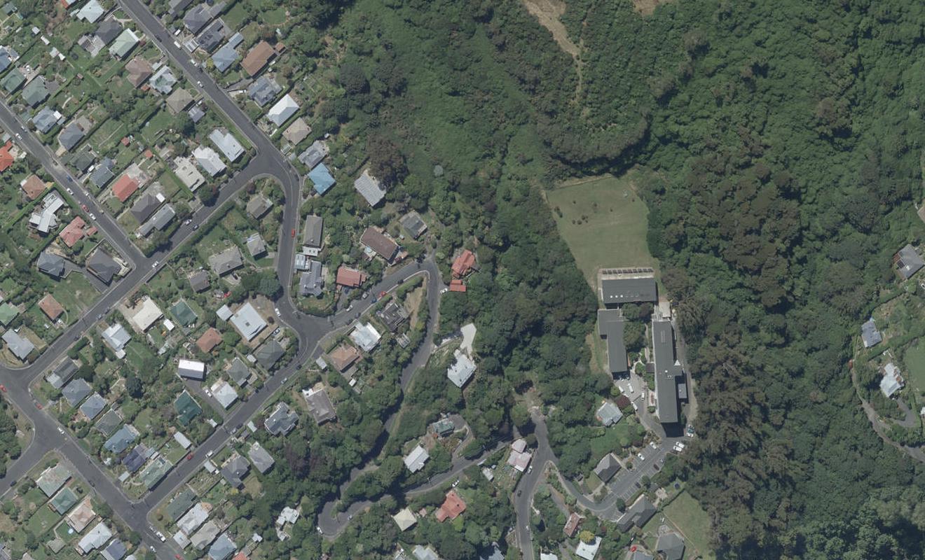 128 Gladstone Road, Dalmore, Dunedin - Carousel 1