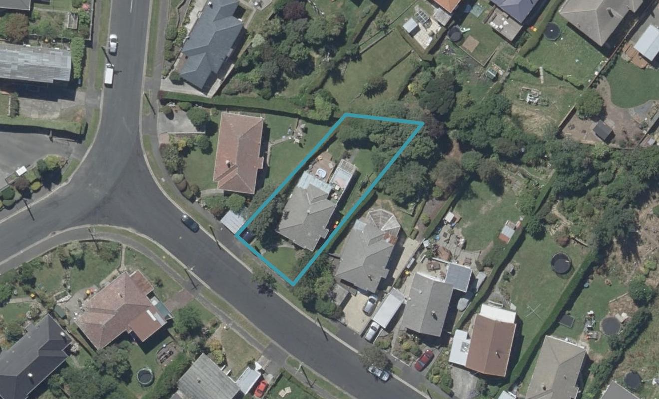 220 Burt Street, Wakari, Dunedin - Carousel 1