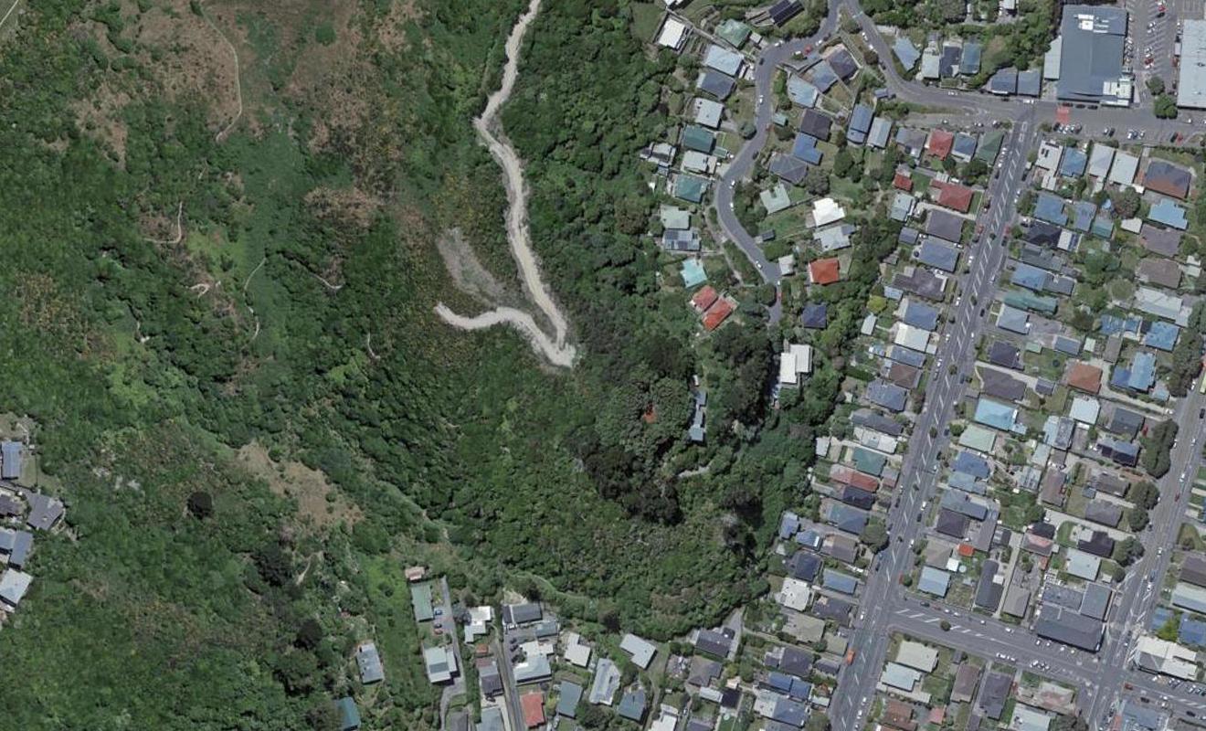 35 Ara Paekawakawa, Island Bay, Wellington - Carousel 1