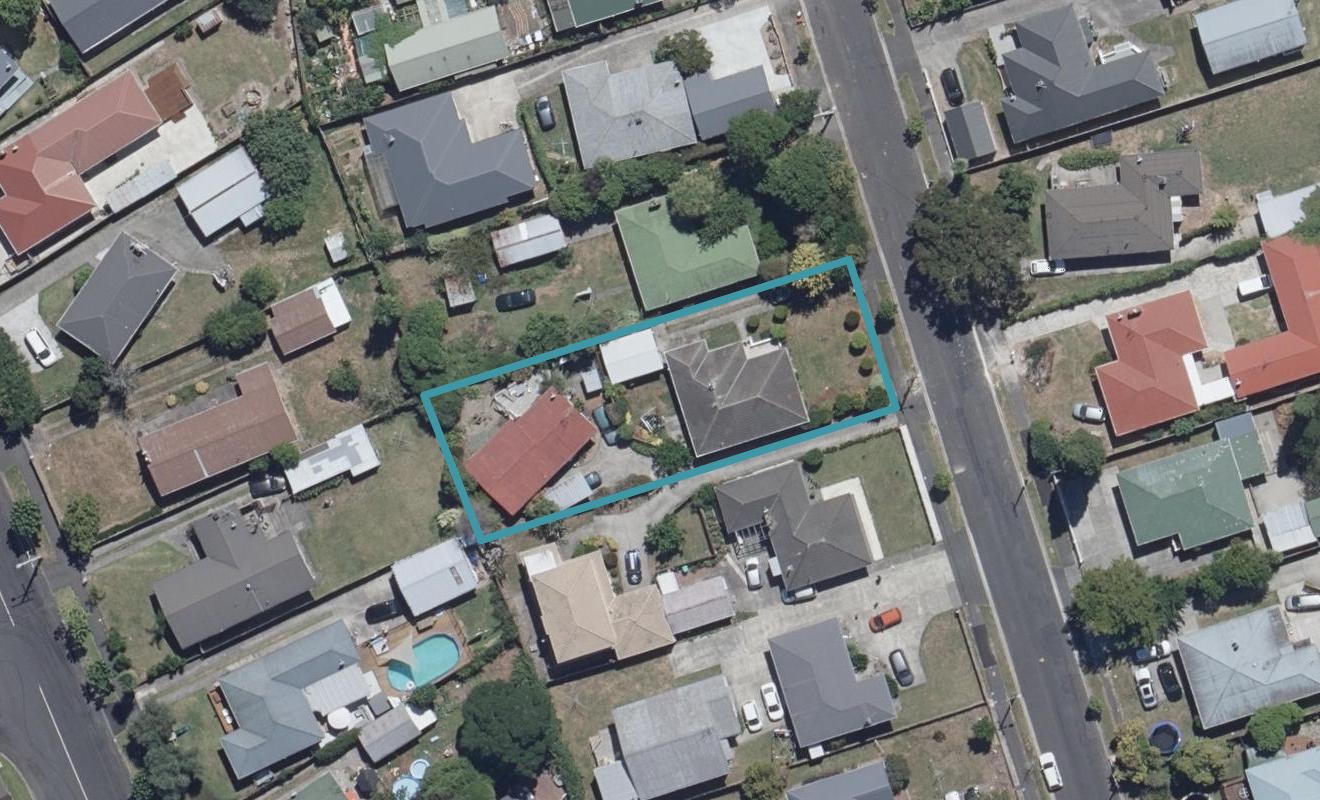 13 Fenwick Crescent, Hillcrest, Hamilton - Carousel 1
