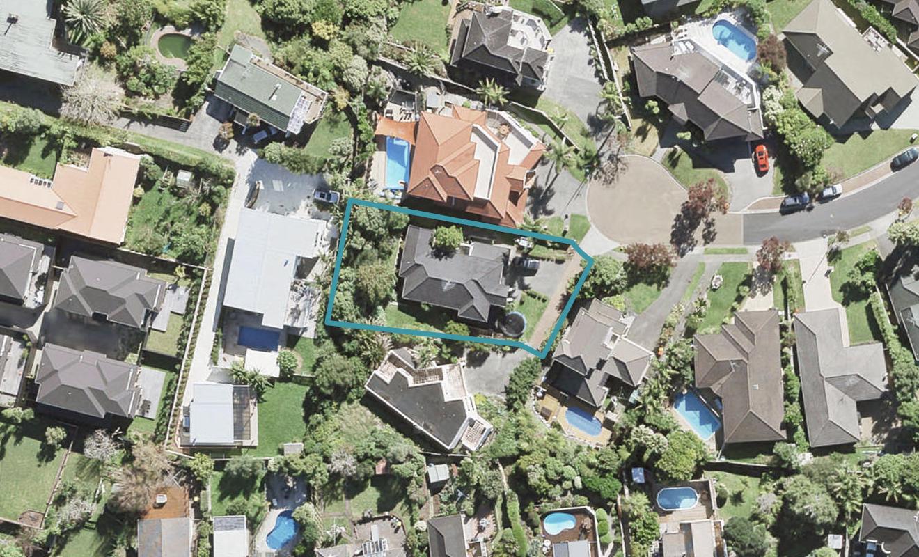 22 Greenleaf Way, Northcross, Auckland - Carousel 1