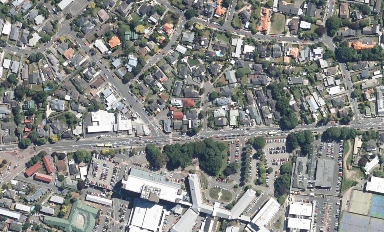 2B Harley Grove, Boulcott, Lower Hutt - Carousel 1