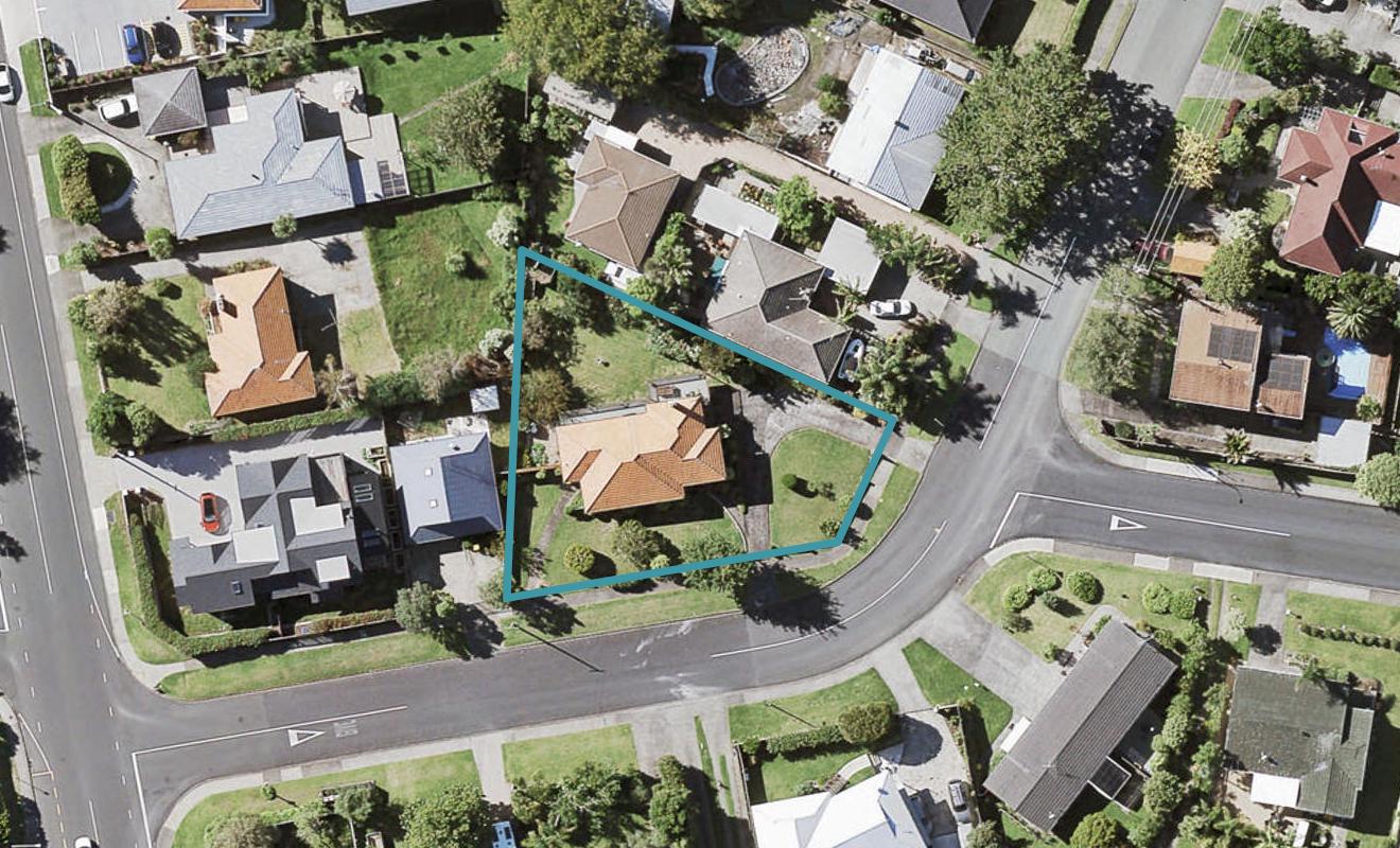 6 Sale Street, Cockle Bay, Auckland - Carousel 1