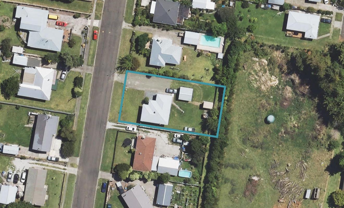 13 Newton Street, Outer Kaiti, Gisborne - Carousel 1