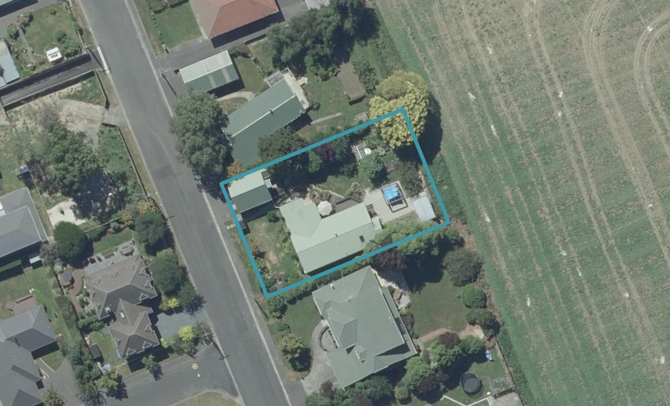 10 Elizabeth Avenue, East Taieri, Mosgiel - Carousel 1