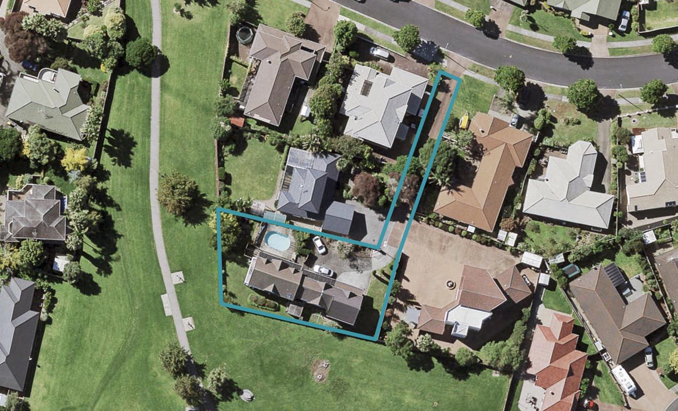 16 Frank Nobilo Drive, Golflands, Auckland - Carousel 1