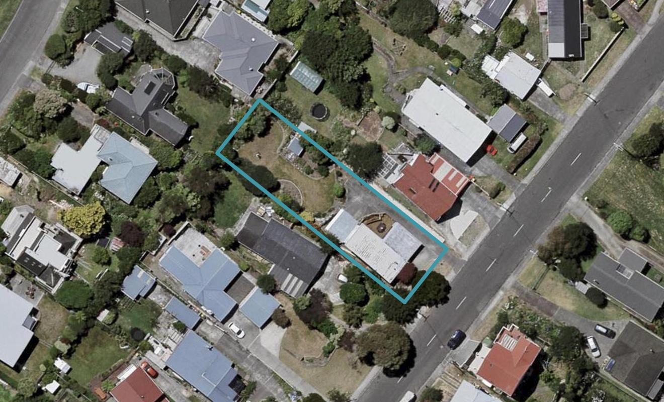 33 Kiwi Road, Raumati Beach, Paraparaumu - Carousel 1