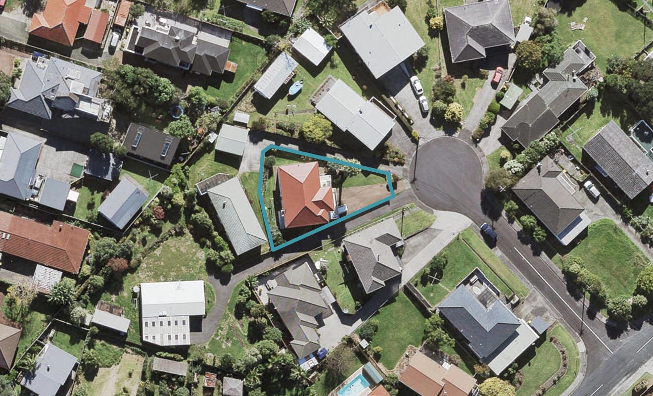 6 Taha Road, Te Atatu South, Auckland - Carousel 1