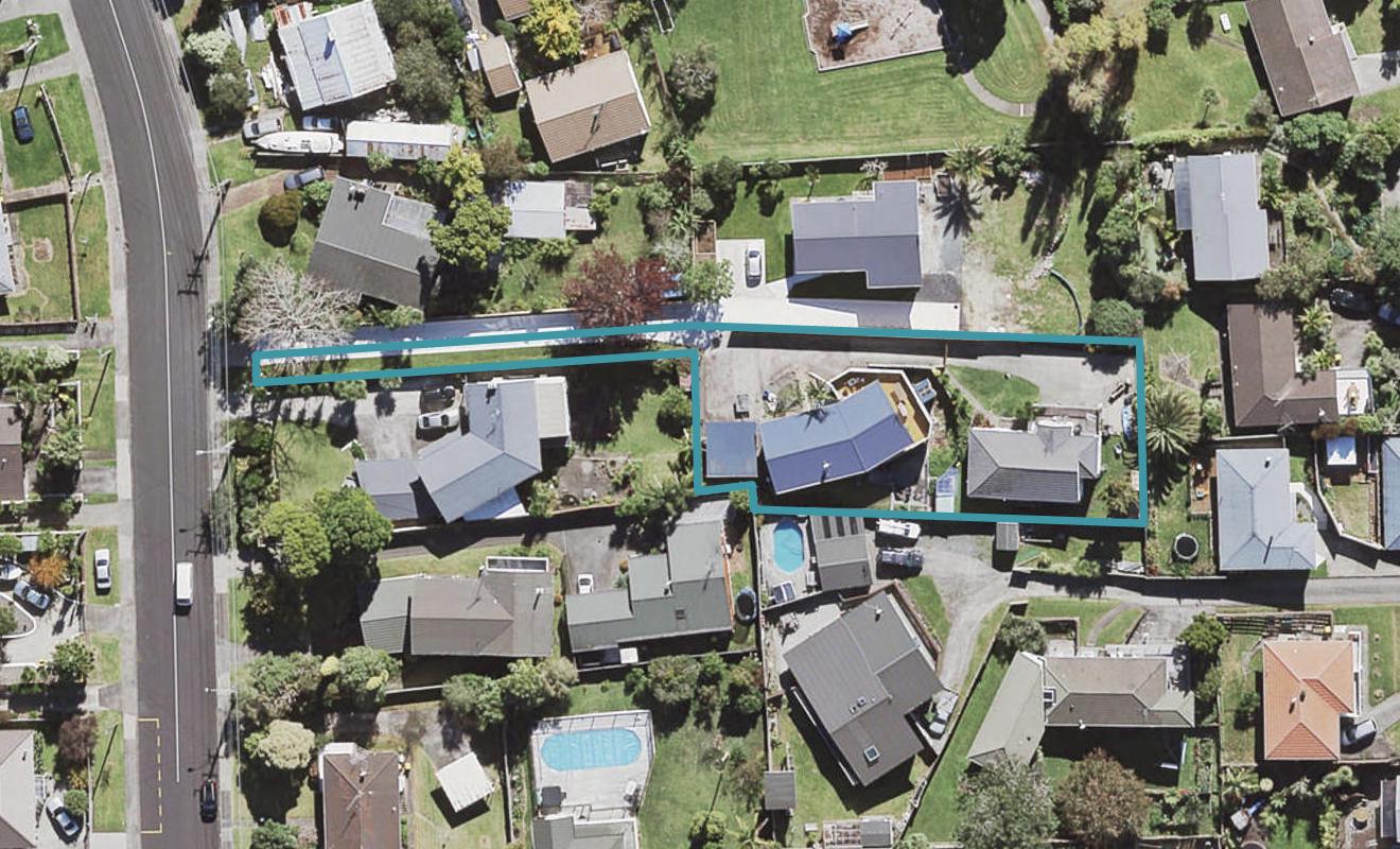 2/135 Verbena Road, Birkdale, Auckland - Carousel 1