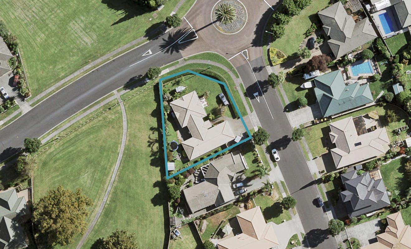 26 Longford Park Drive, Takanini, Auckland - Carousel 1