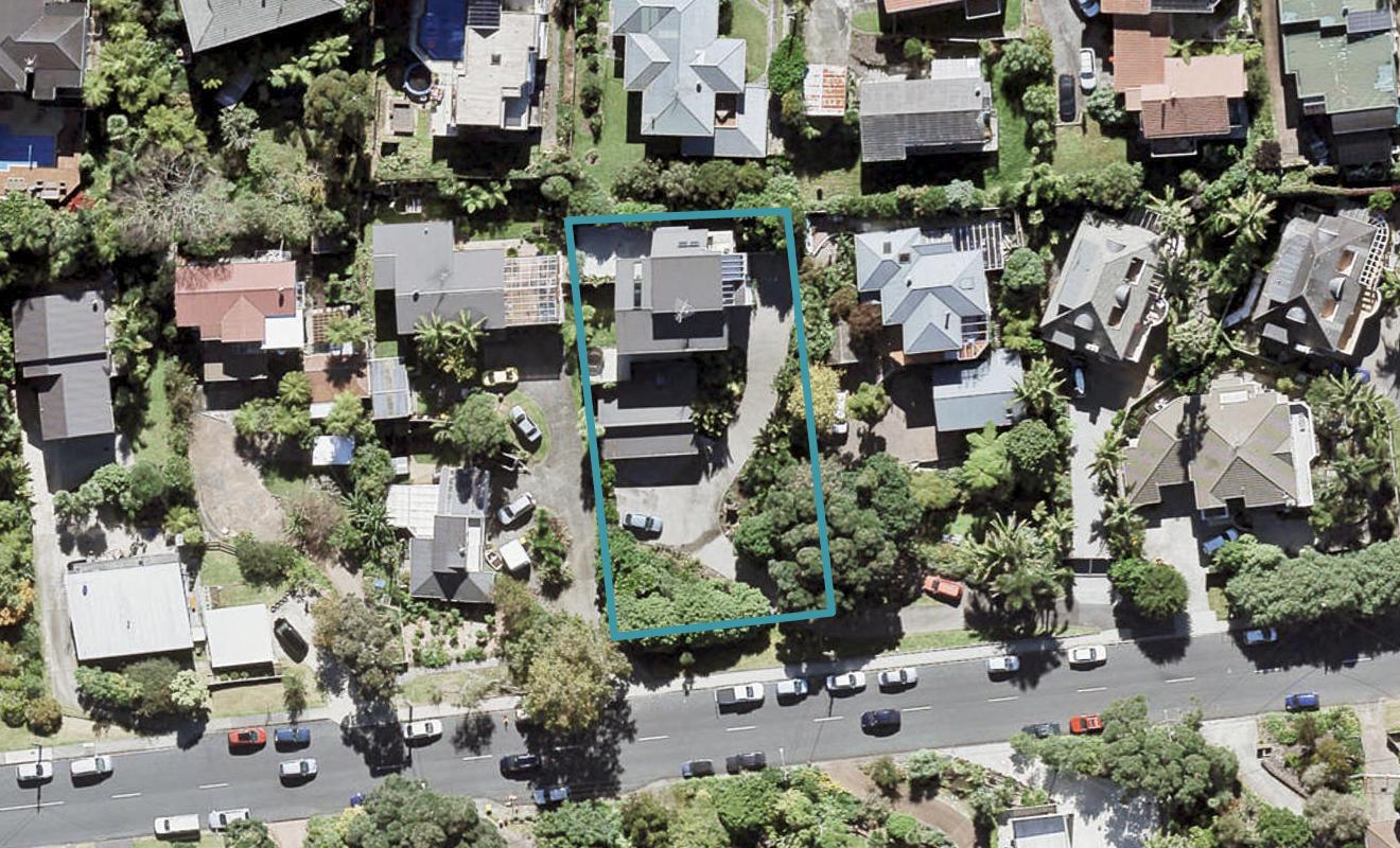 13 Valley Road, Browns Bay, Auckland - Carousel 1