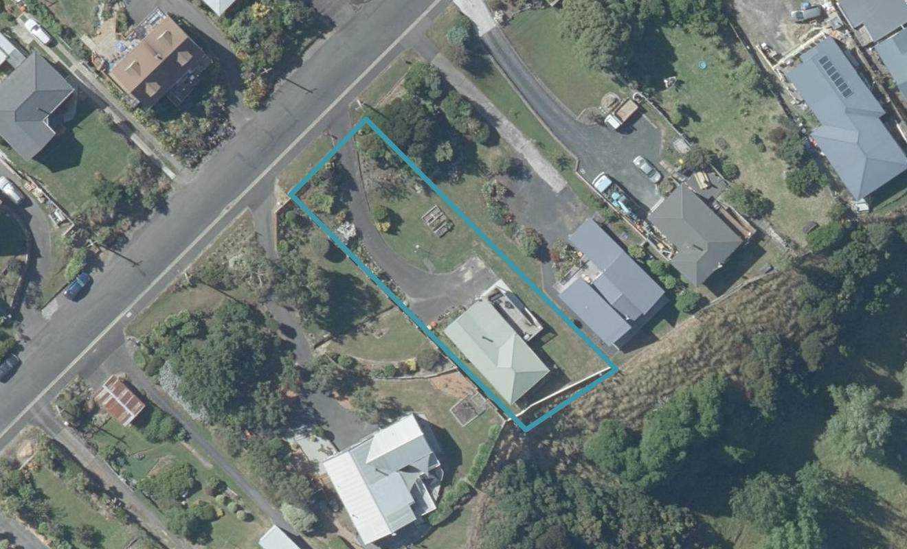30 Bennett Road, Ocean View, Dunedin - Carousel 1