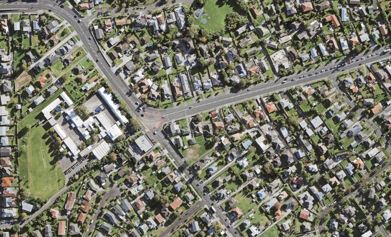 5 Maioro Street, New Windsor, Auckland - Carousel 1