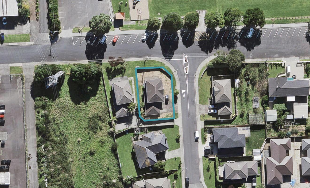 193 Mcleod Road, Te Atatu South, Auckland - Carousel 1