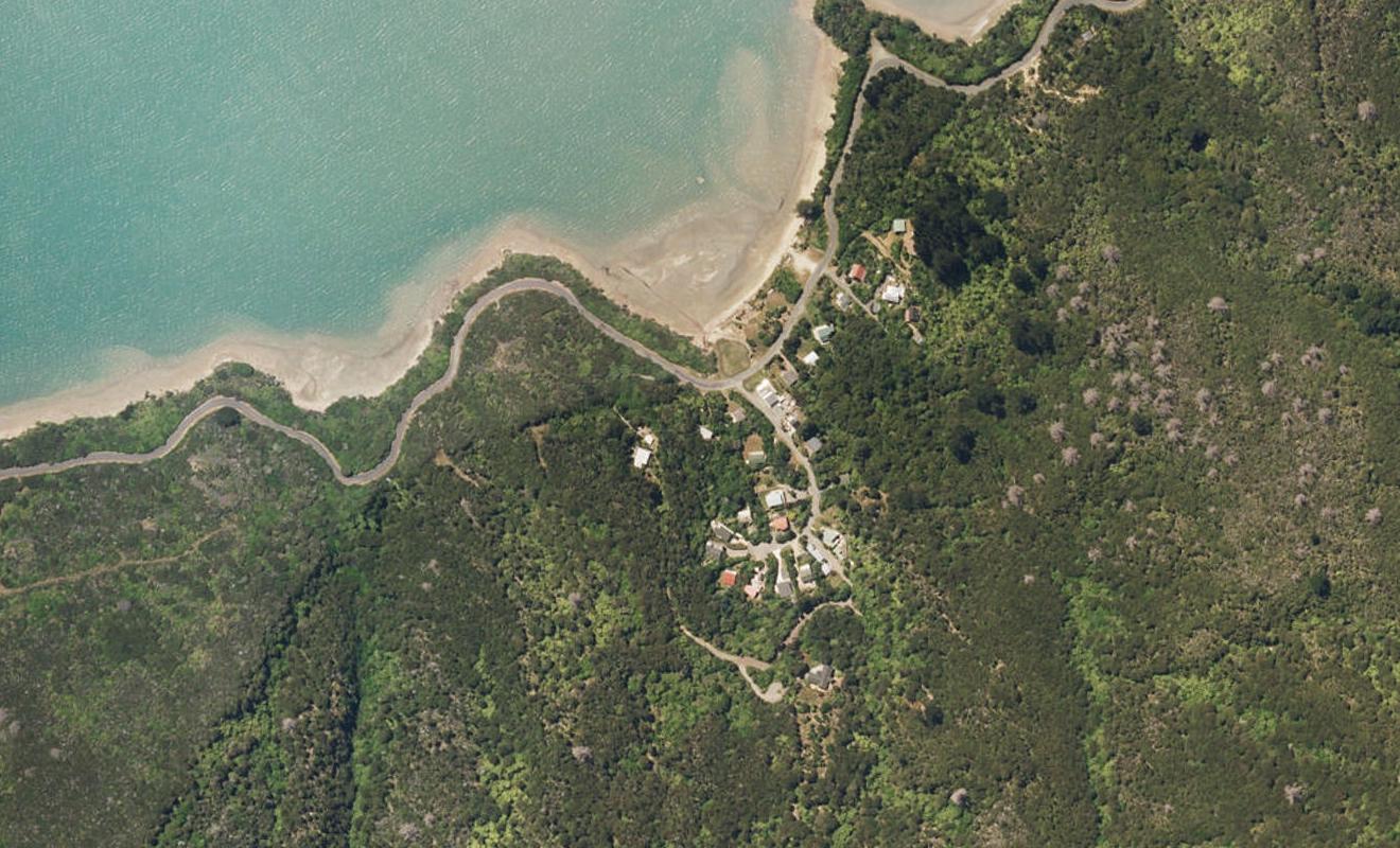 3886 Kenepuru Road, BLACK ROCK - Carousel 1