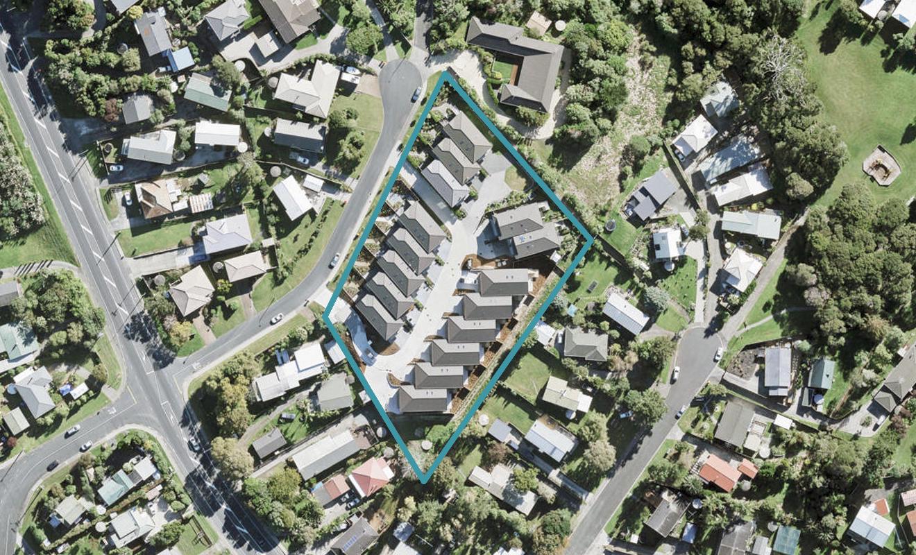 3A Melia Place, Stanmore Bay, Whangaparaoa - Carousel 1