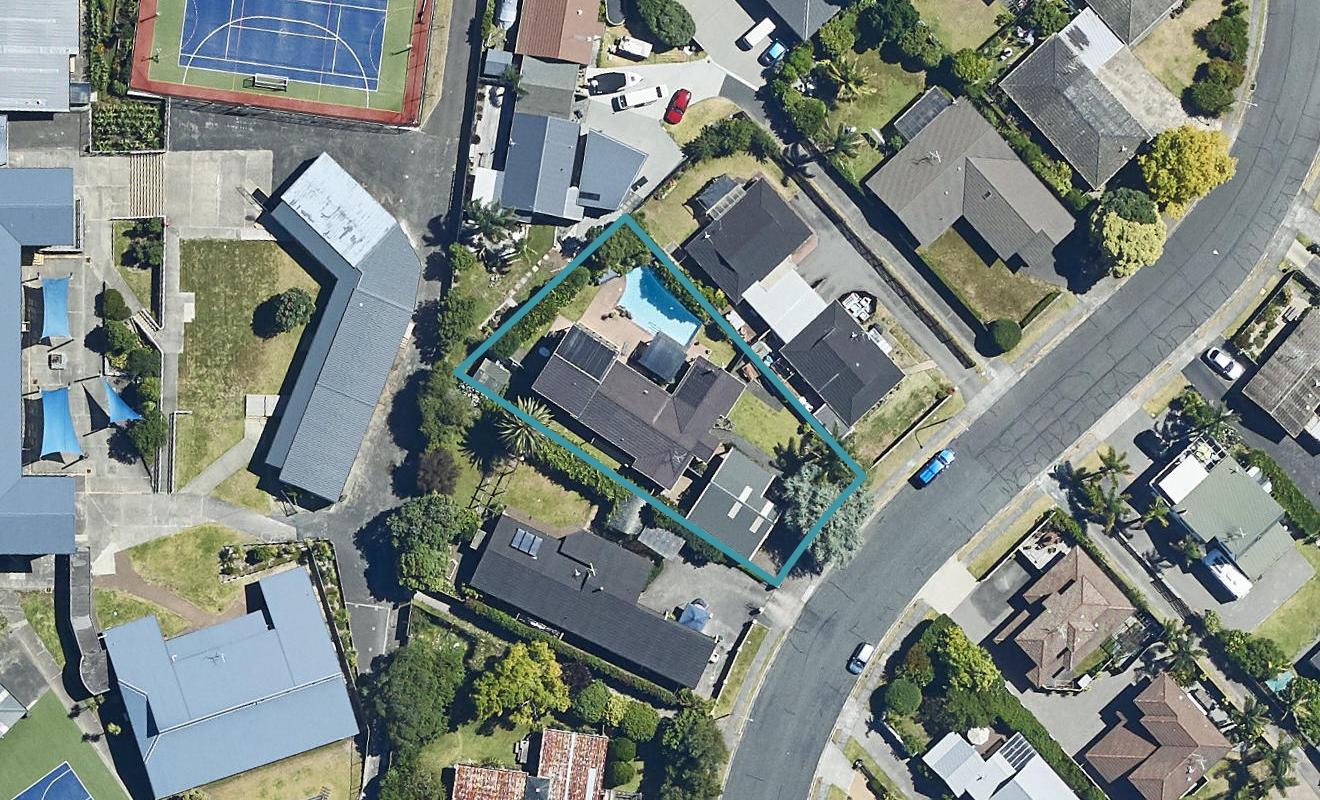 21 Waitui Grove, Mount Maunganui - Carousel 1