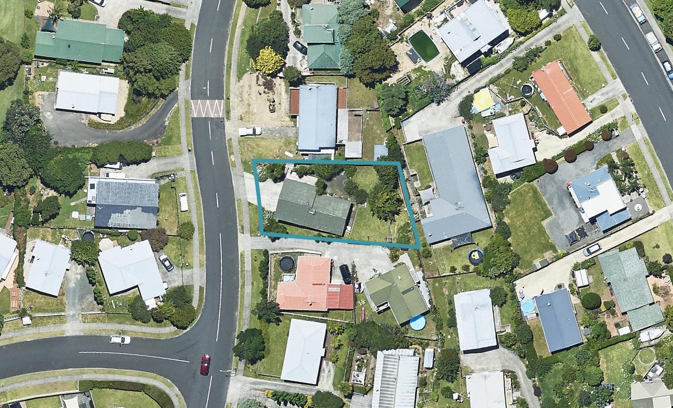 15 Meander Drive, Welcome Bay, Tauranga - Carousel 1