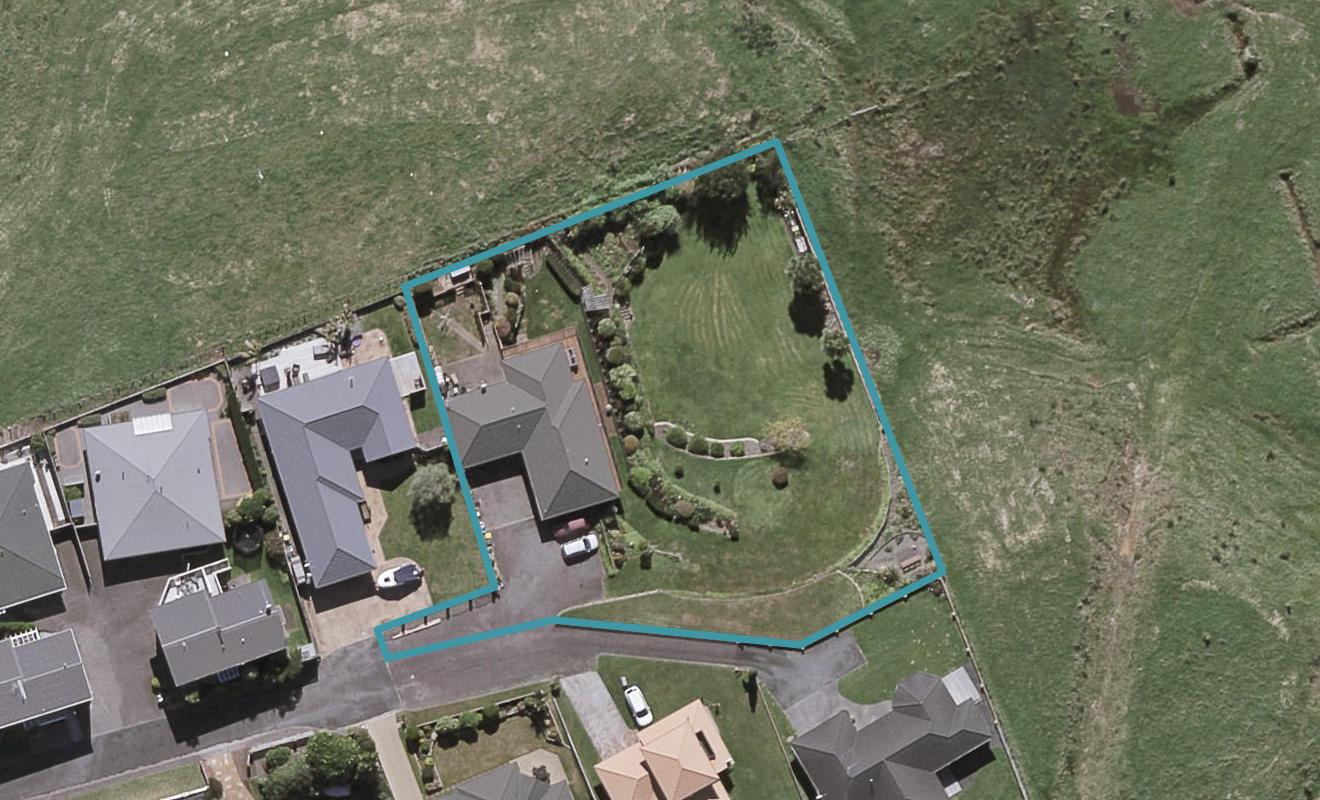 19 Chatswood Grove, Fitzroy, New Plymouth - Carousel 1