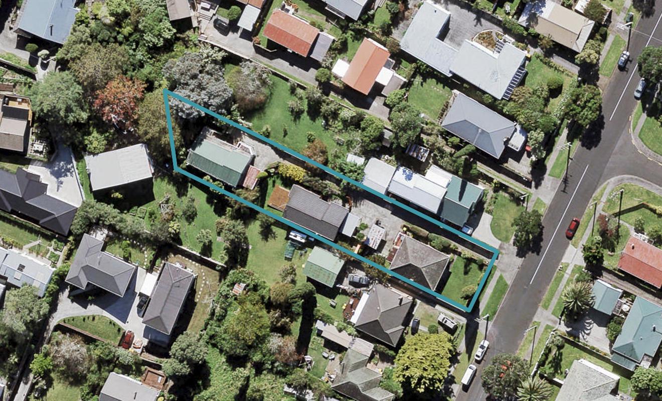 1/14 Queen Mary Avenue, New Lynn, Auckland - Carousel 1
